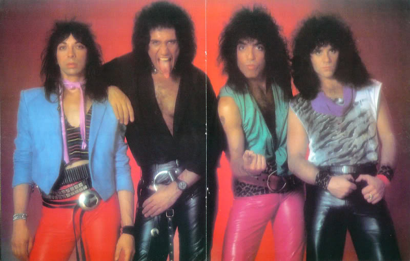 -Kiss-eric-carr-29044157-800-509.jpg